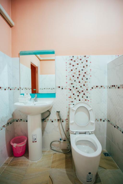 Windsor Resort Lop Buri Esterno foto