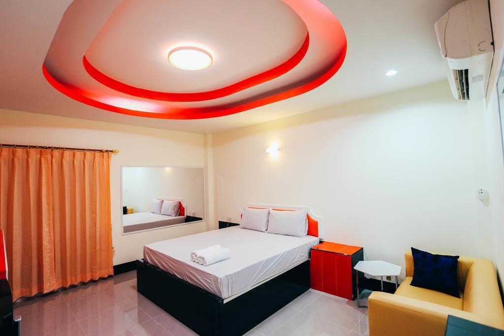 Windsor Resort Lop Buri Esterno foto
